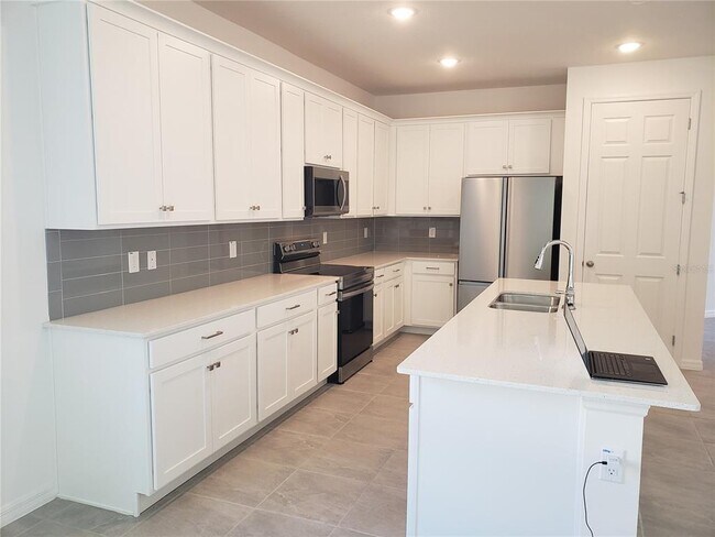 Building Photo - 4114 Solamor St