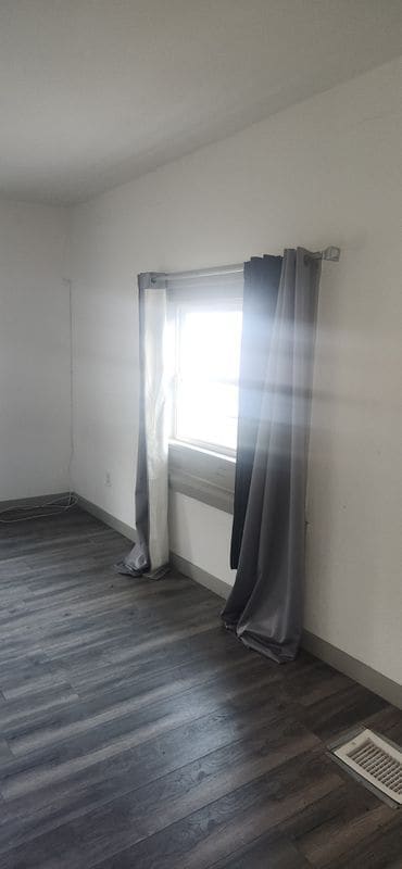 Foto del edificio - 1330 Pine St