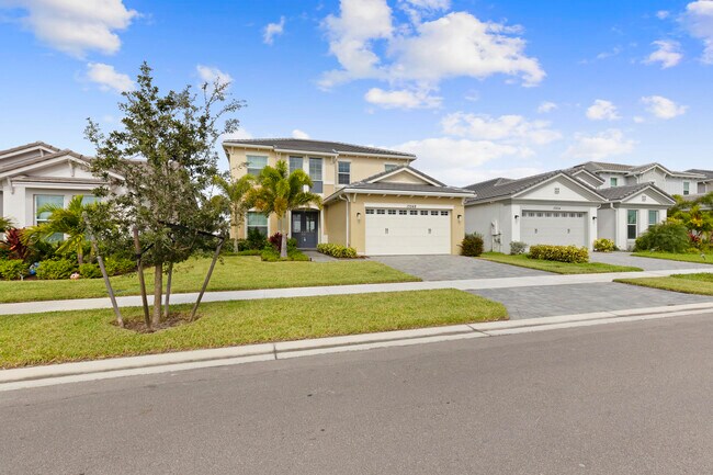 Foto del edificio - 13548 Spruce Pne Dr