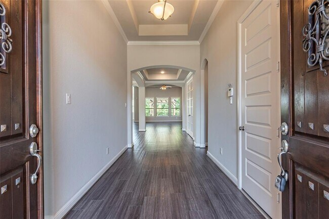 Building Photo - 2112 Nogalas Ln
