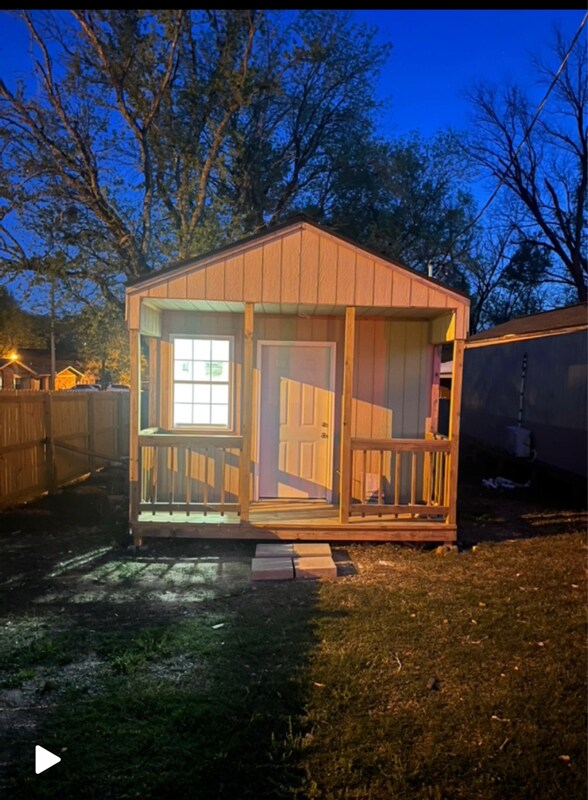 Foto del edificio - 1743 Davis Ln