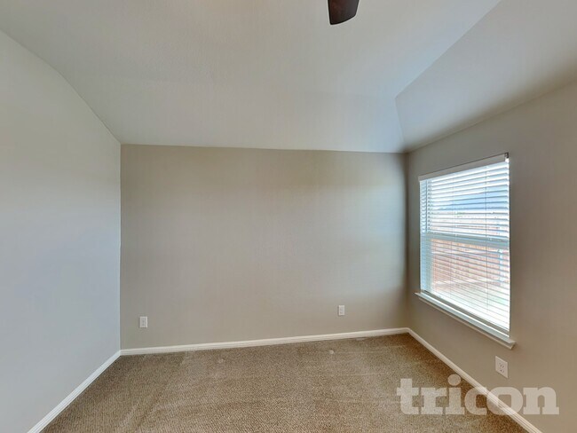 Foto del edificio - 324 Foxhunter St