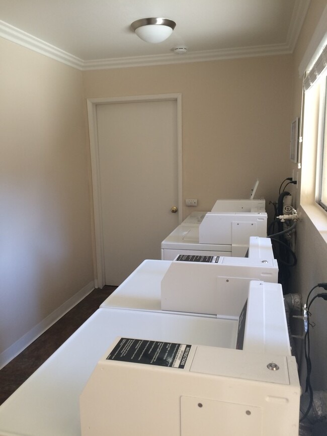 Interior Photo - Arizona Towers Apartments
