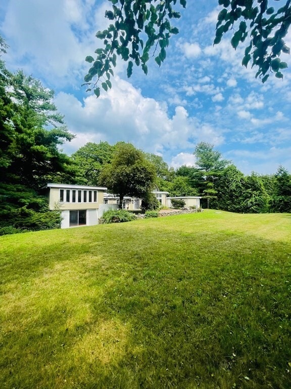 Building Photo - 1 Pegan Ln