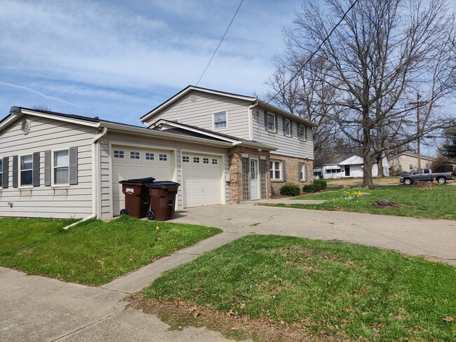 Photo - 61 Edwards Ave House