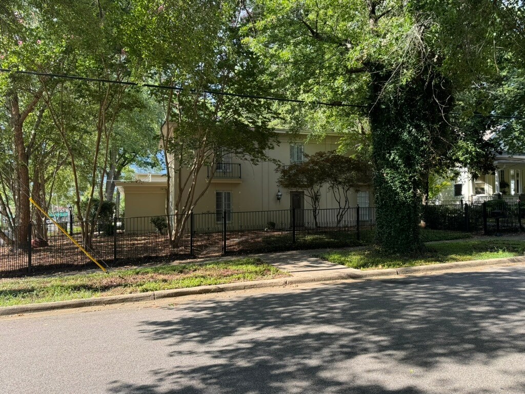 Primary Photo - 505 Felder Ave