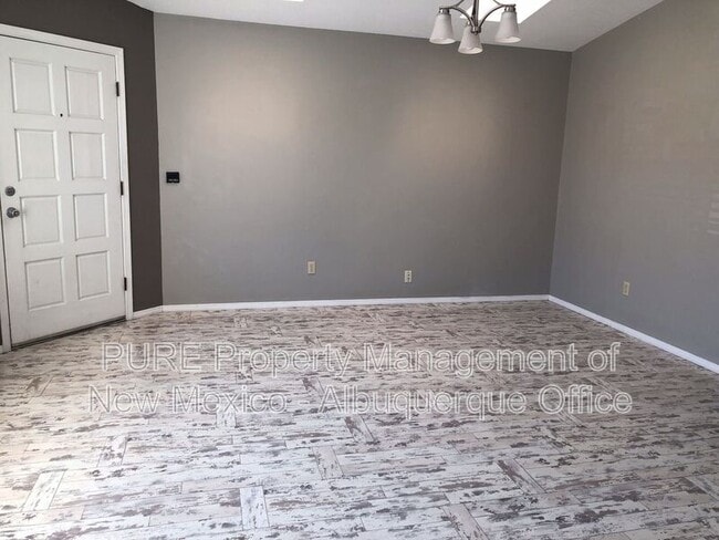 Building Photo - 4224 Applewood Dr