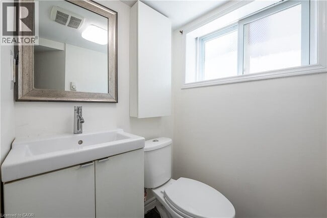 Building Photo - 11 Ottawa St S