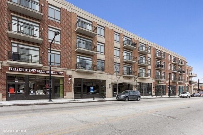 Building Photo - 170 N Northwest Hwy