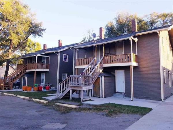 Rear - 1710 E Victor St