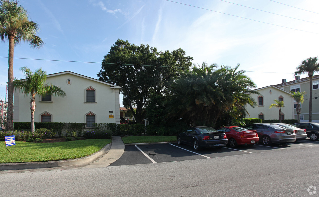 Primary Photo - Tara House South Apartments