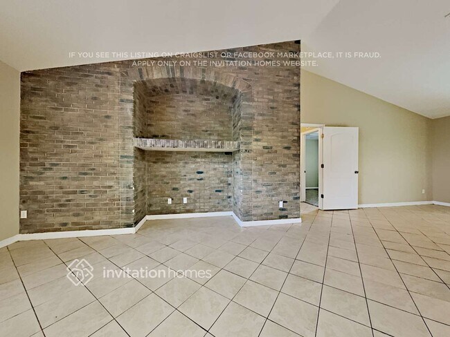 Foto del edificio - 835 Reynolds Rd