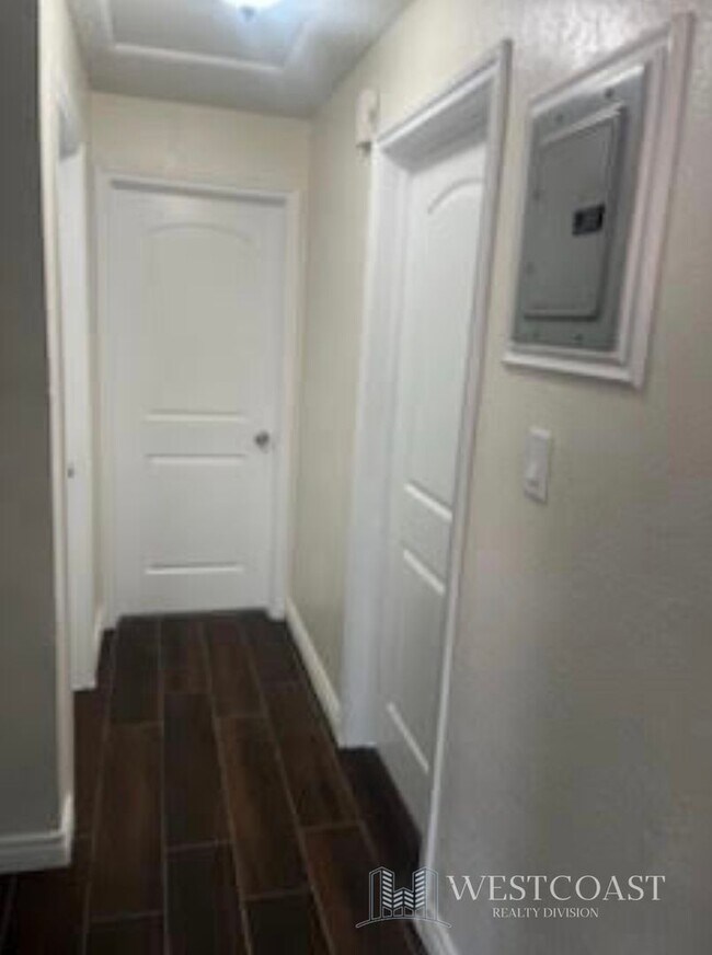 Foto del edificio - 1041 W Reeve St