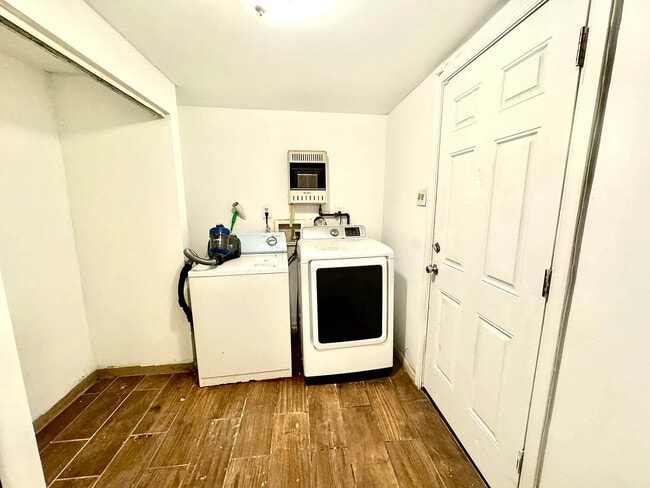 Foto del edificio - 2102 S 64th St