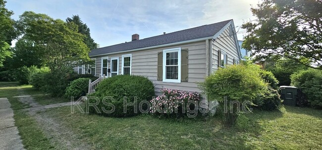 Building Photo - 1267 Little Bay Ave