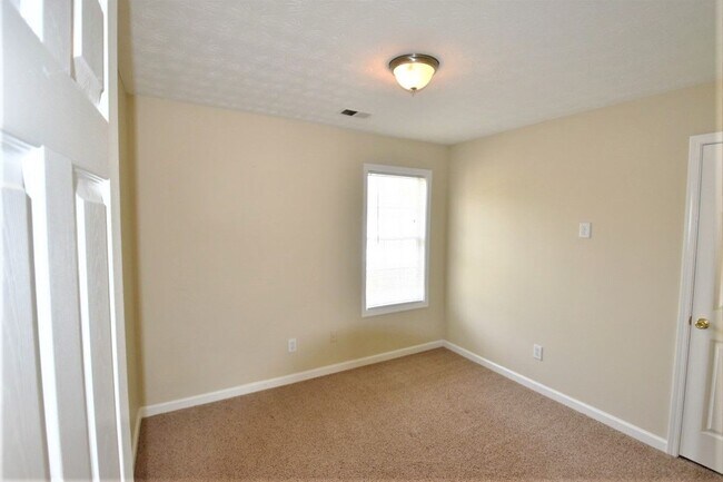 Foto del edificio - 1847 Summit Creek Way