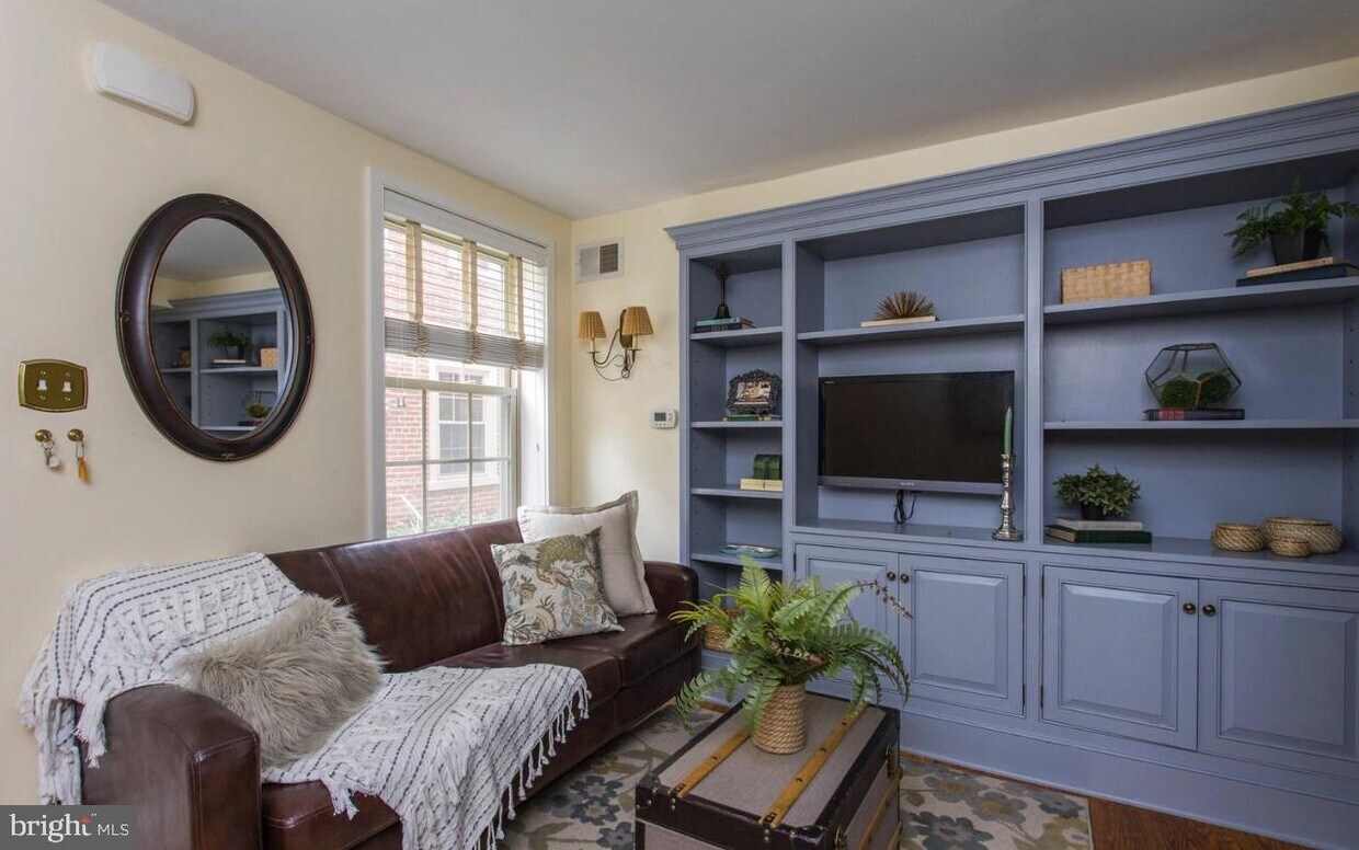 Foto principal - 228-30 Catharine St