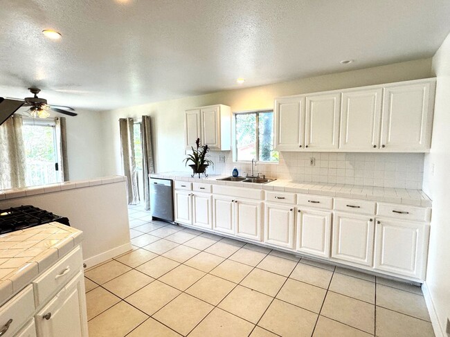 Foto del edificio - 728 5th Ave