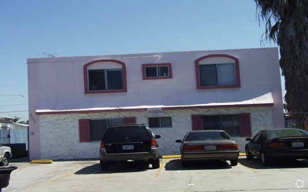 Foto del edificio - 3777 N 46th St