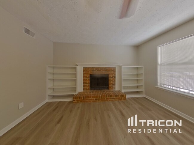 Foto del edificio - 3756 Sandy Shoals Ln