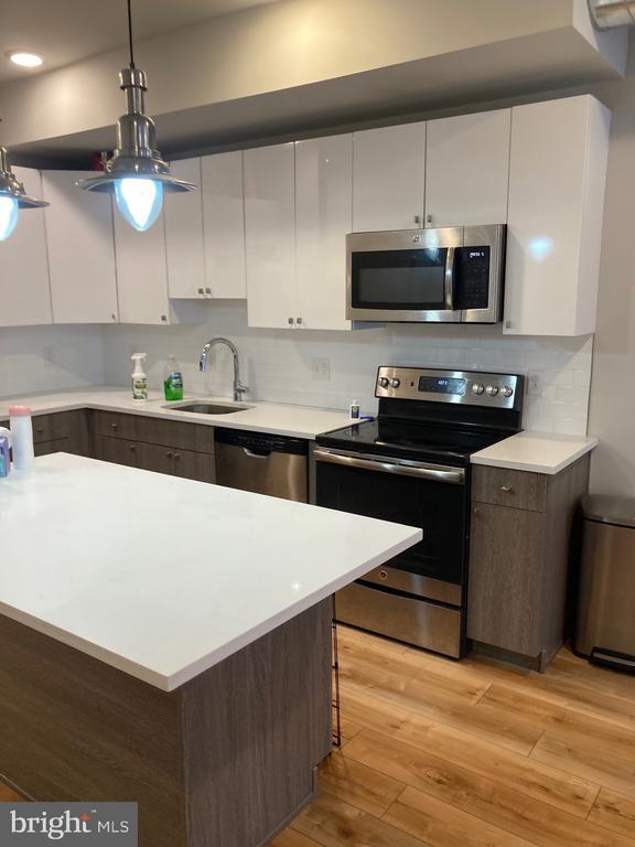 Foto del edificio - 2553 N Front St