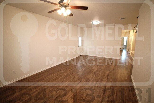 Foto del edificio - 5103-5105 Red Rose Crossing