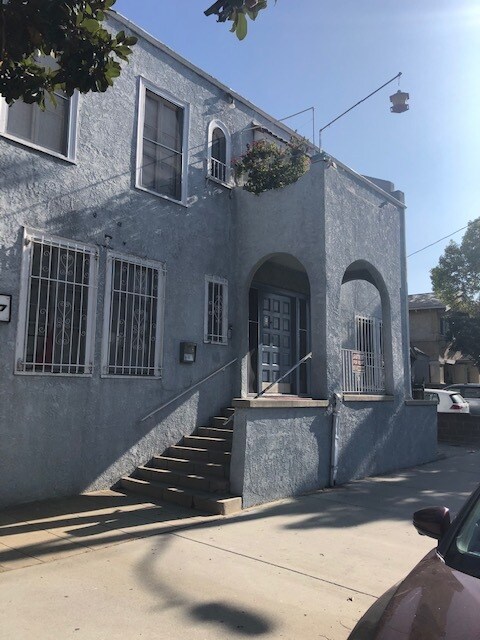 Building facade - 4637 Melbourne Ave