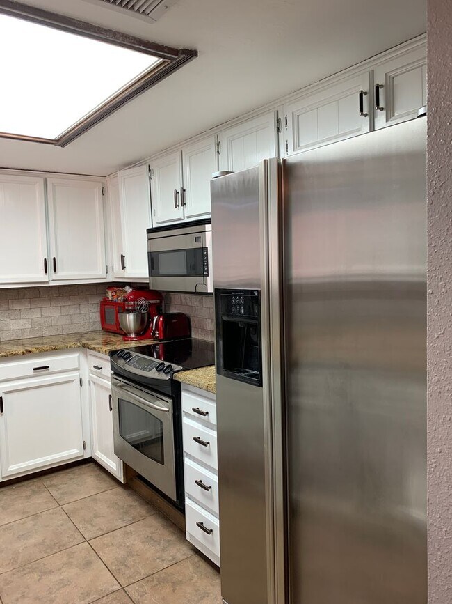 Foto del edificio - 2116 Circlewood Pl