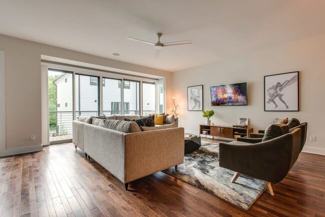 Building Photo - 2108 9th Ave N