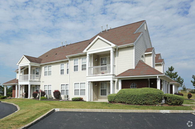 Foto del edificio - Bennington Hills Apartments