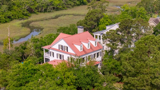 Building Photo - 6BD/5BA Custom Home for Lease in Daniel Island Park