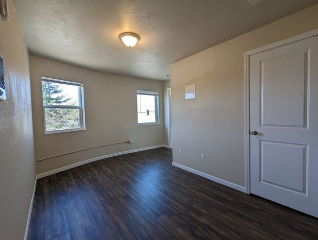 Building Photo - Nice 1-Bedroom, 1-Bath Apartment In Downto...