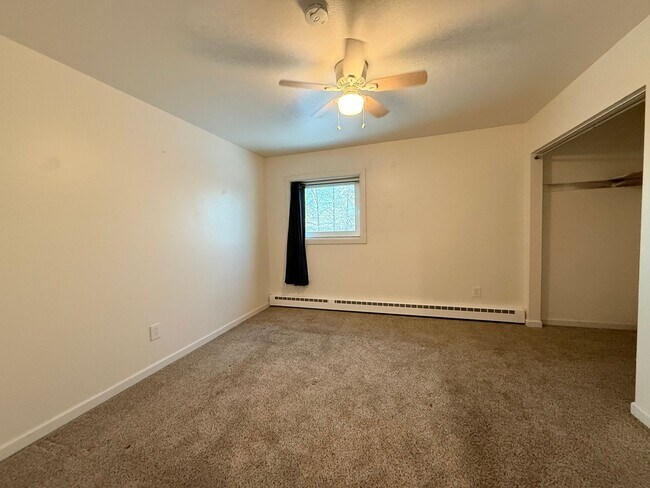 Building Photo - 2806 S Barnette St