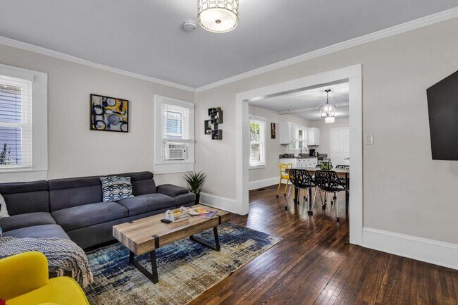 Foto del edificio - 820 Parkwood Ave