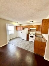 Building Photo - 4721 Samantha Ave