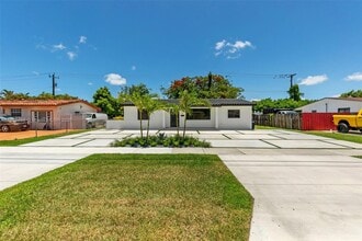 Building Photo - 9360 SW 16th St
