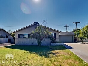 Building Photo - 3037 N 81st St