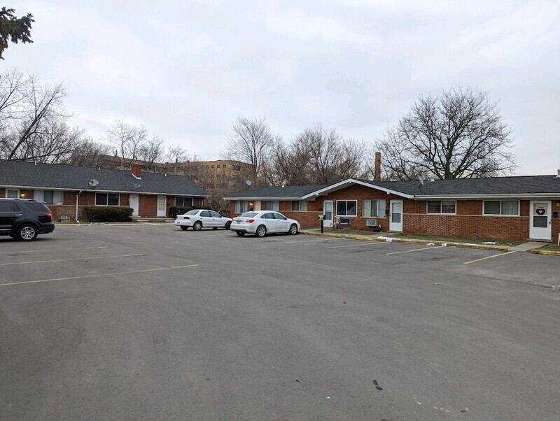 Primary Photo - 1034 Montie Rd