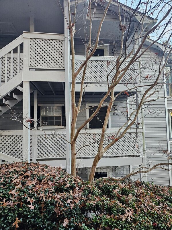 Photo - 1307 Natchez Trace Apartment