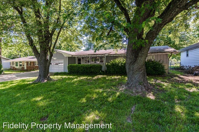 Building Photo - 3 br, 1.5 bath House - 1138 S Belcrest