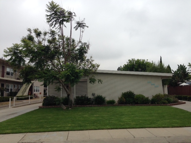 Front of Building - 6340 W 79th St