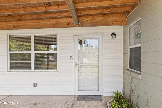 Building Photo - 1914 Clay Ave