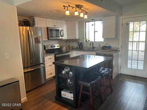 Foto del edificio - 4841 S Lakewood Dr