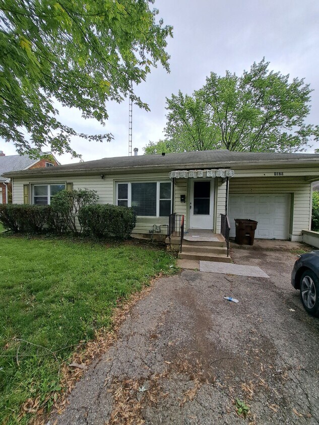 Primary Photo - 4520 Rosemary Ave.
