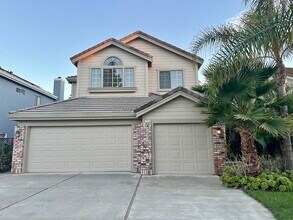 Building Photo - 2250 Prestwick Dr