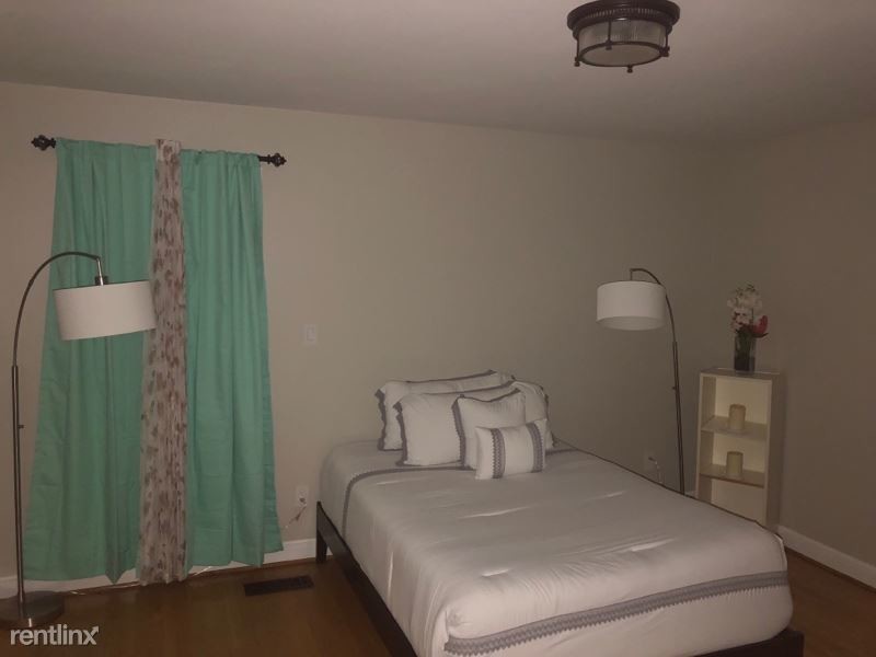 Foto principal - 11200 New Hampshire Ave