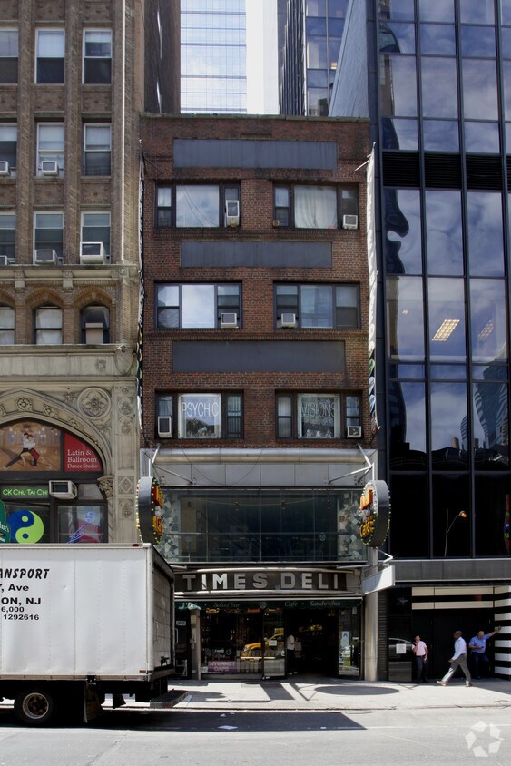 Building Photo - 158 W 44th St