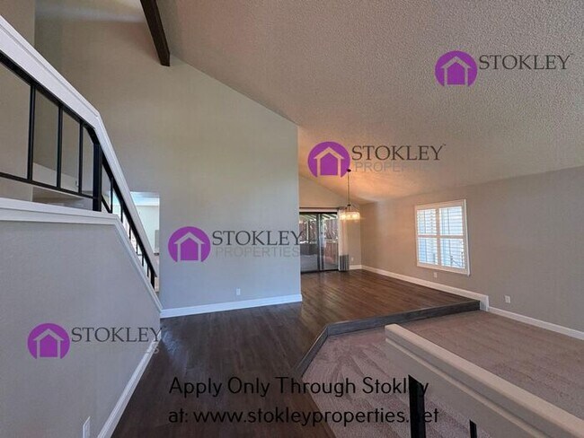 Foto del edificio - 2397 Lake Meadow Cir