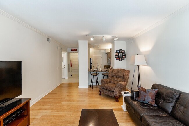 Foto del edificio - 616 E St NW