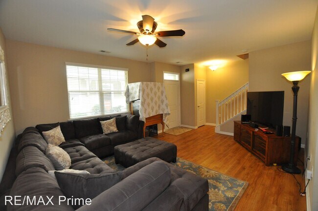 Building Photo - 3 br, 2.5 bath House - 2506 Leytonstone Dr.